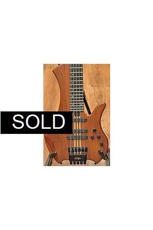 Bassline Worp 5 Bassline Worp 5